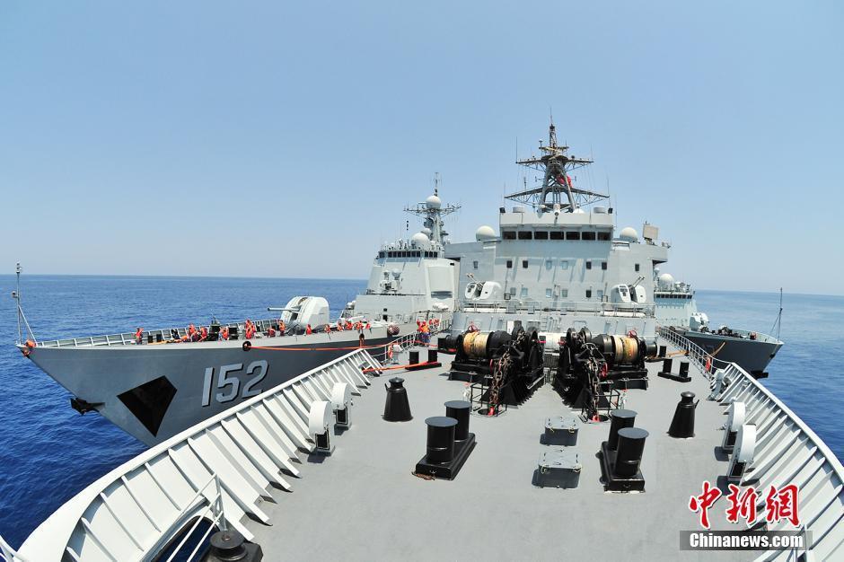 中国海警：菲船只故意危险接近中方正常航行船只致擦碰 责任完全在菲方